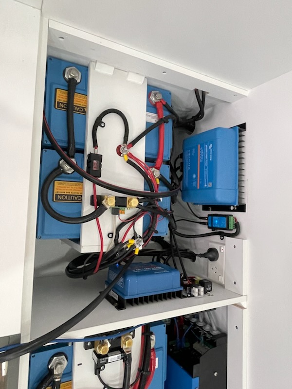 Lithium battery and inverter system installed in a Focus RV fit-out